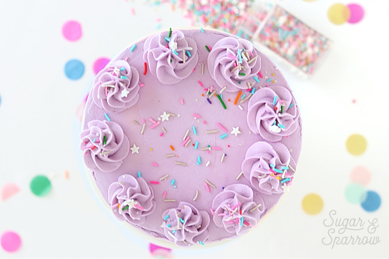 how to decorate cakes with fancy sprinkles