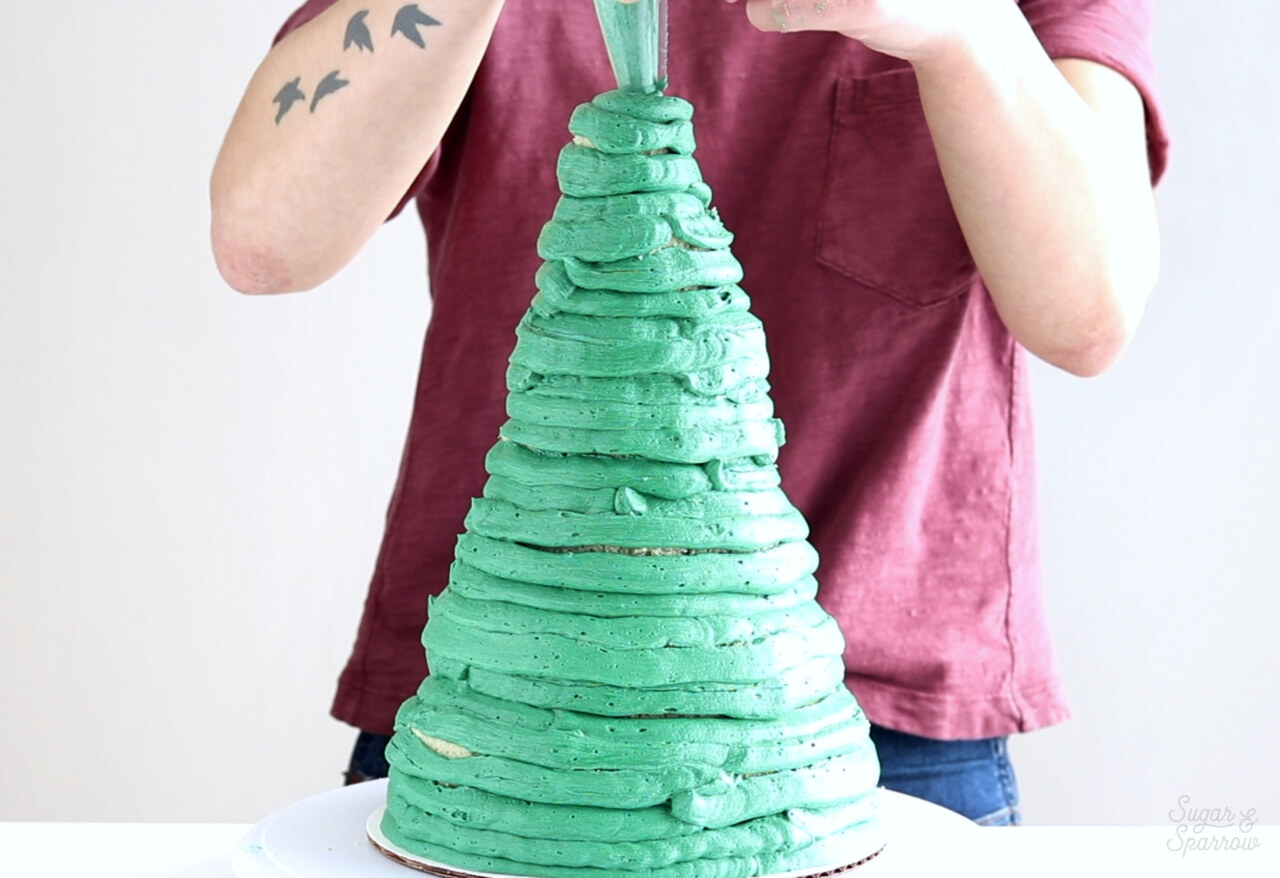 How To Make Mini Christmas Tree Cakes - Sugar & Sparrow