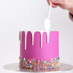 drip cake tutorial by sugar and sparrow