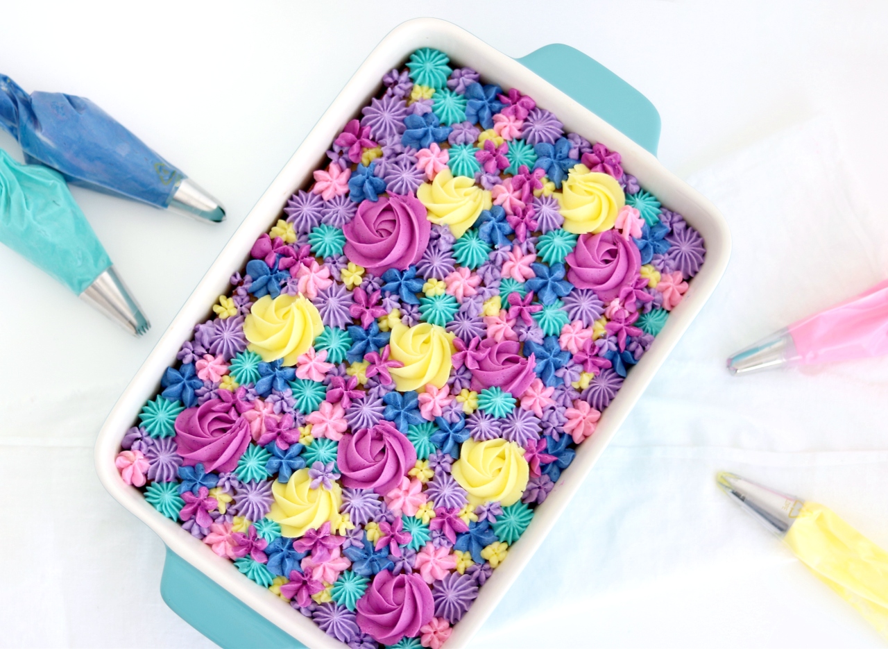 floral sheet cake tutorial by Sugar and Sparrow