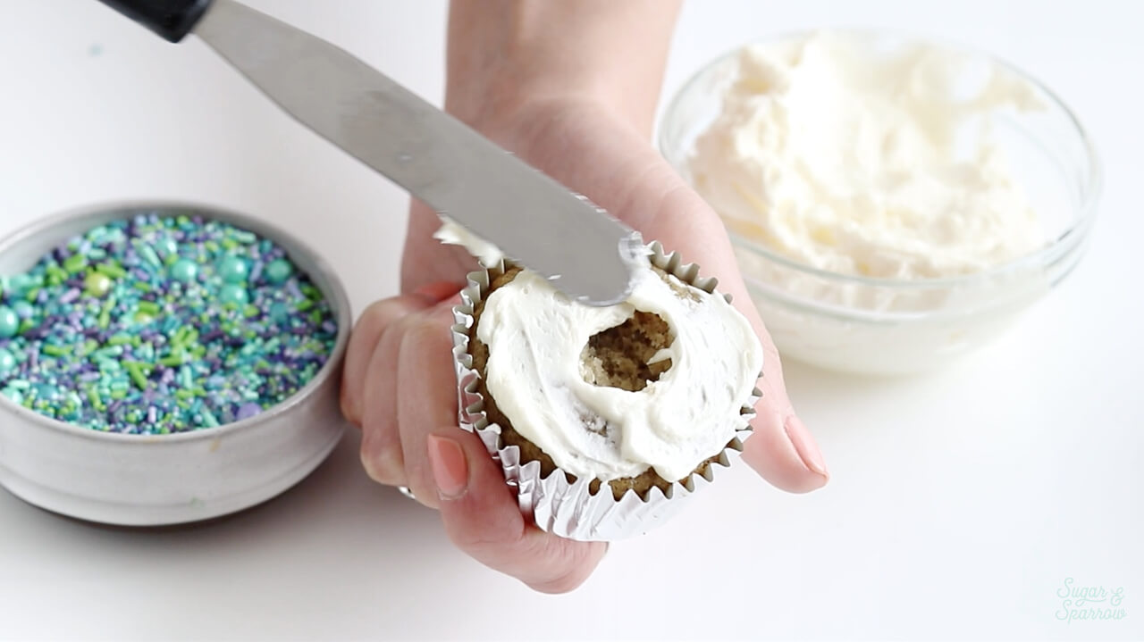 cupcake frosting