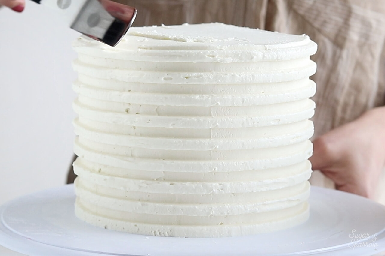 how to make a combed buttercream cake