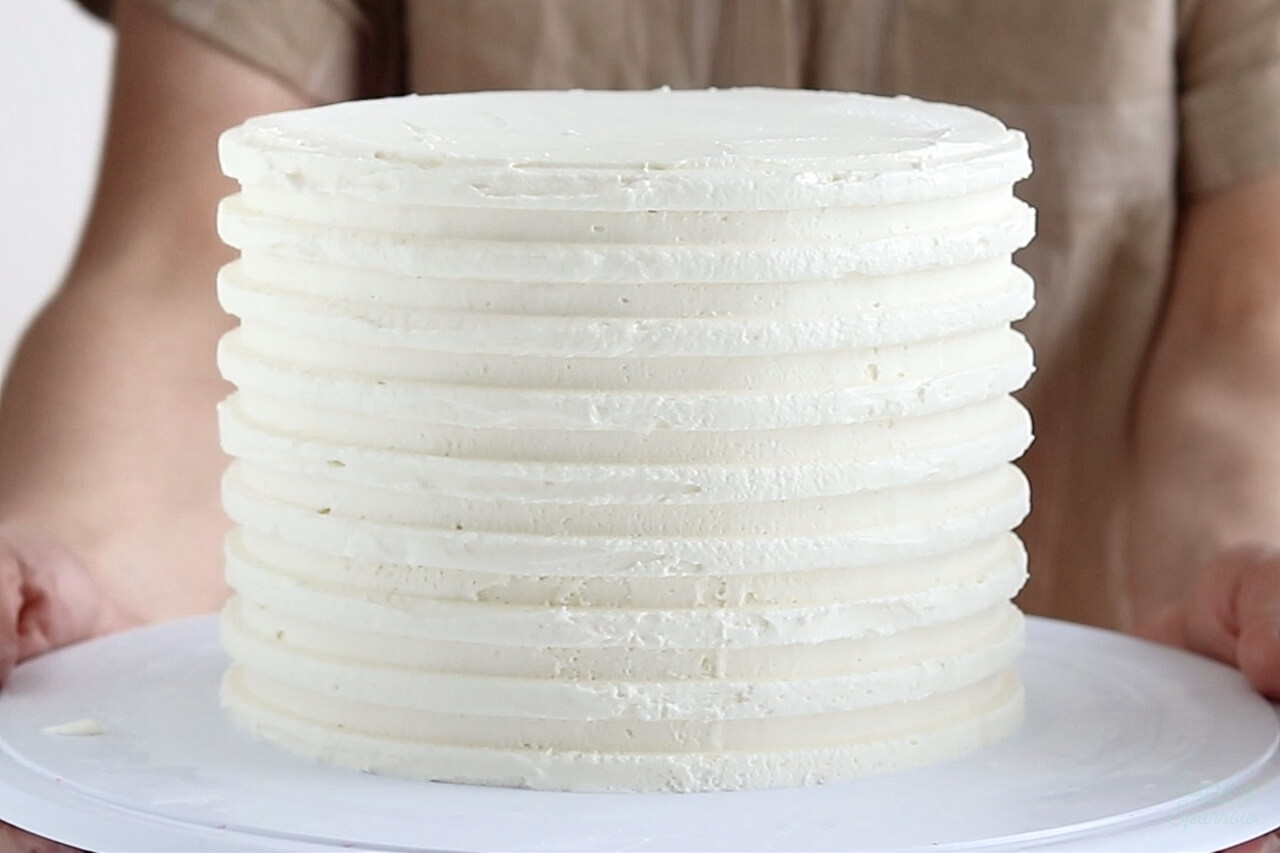 How To Create Striped Buttercream Cakes With A Cake Comb Sugar