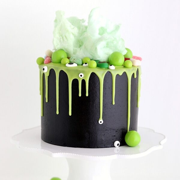 witch cauldron cake tutorial by sugar and sparrow