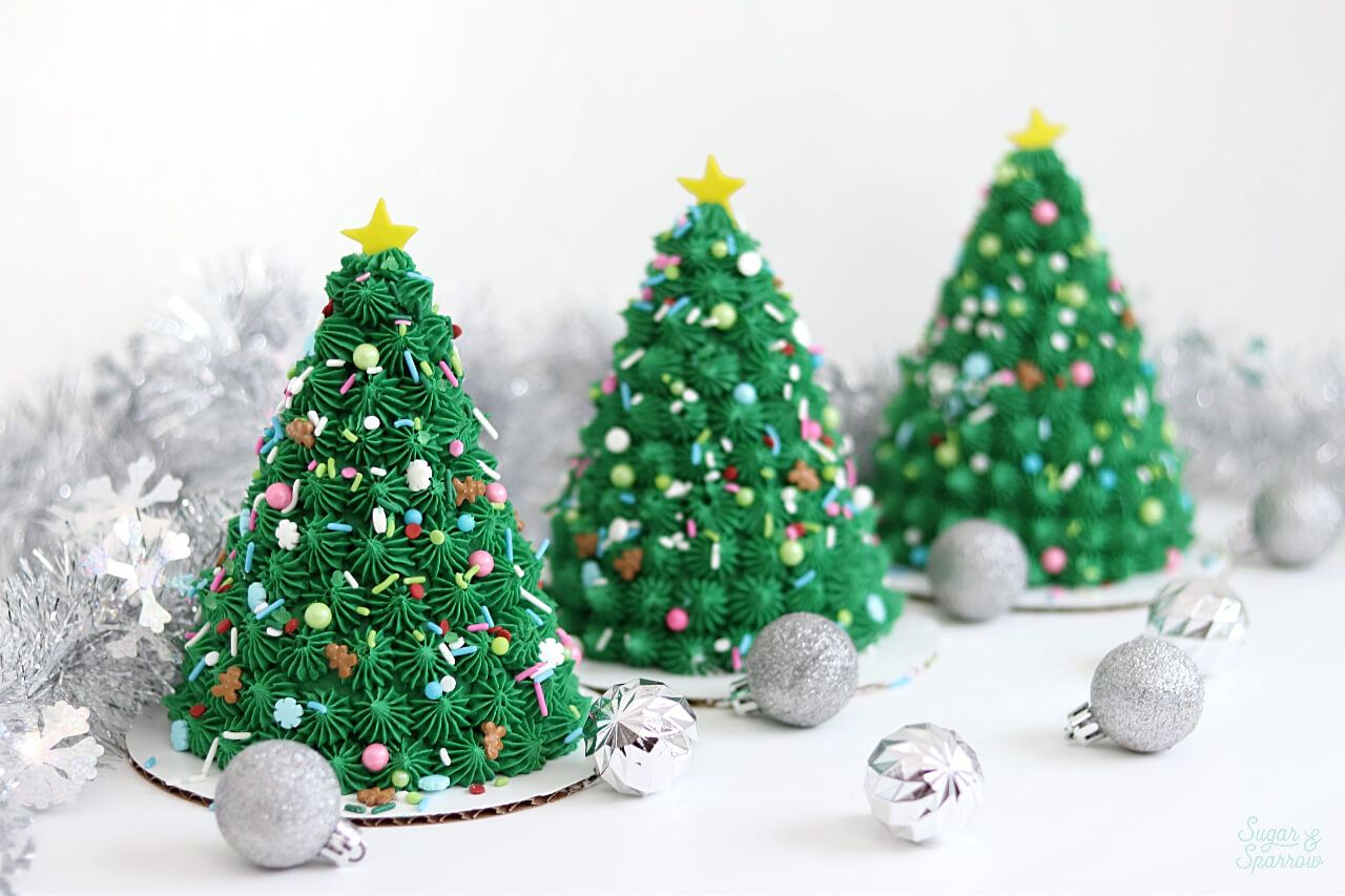 Simple Christmas Tree Cake - Wilton