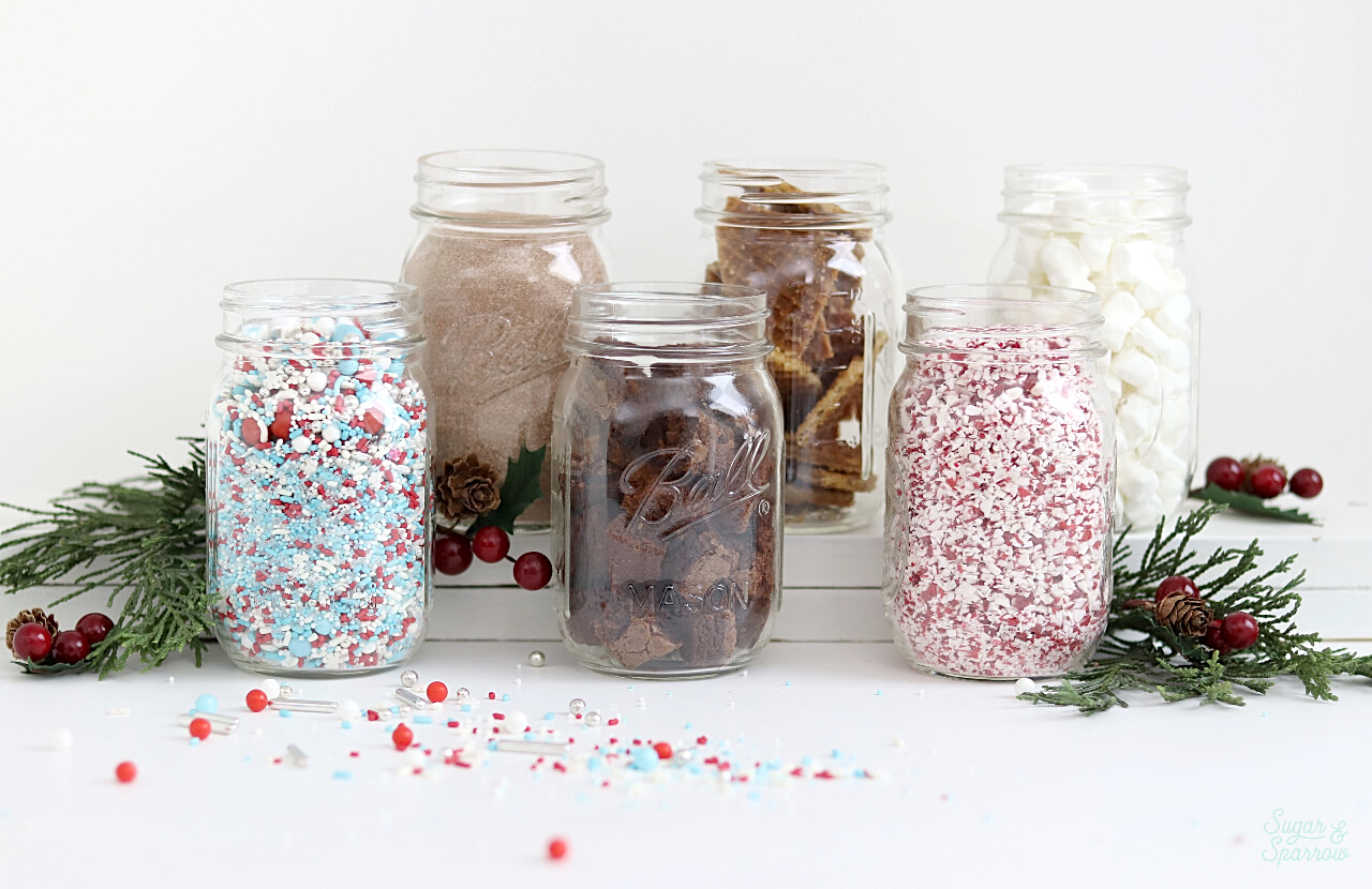 https://sugarandsparrow.s3.us-west-2.amazonaws.com/flour/wp-content/uploads/2019/12/05133905/Hot-Cocoa-Bar-Tutorial-23.jpg