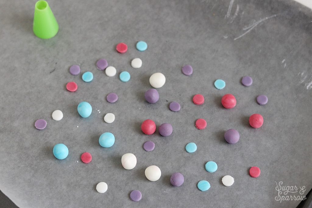 DIY fondant sprinkles tutorial