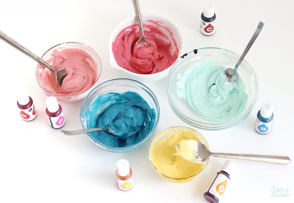 how to color buttercream