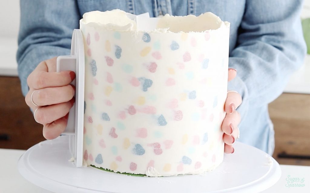 how to wrap cake with buttercream