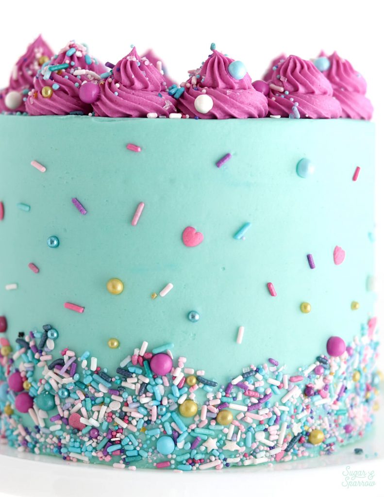 how to place sprinkles on cake