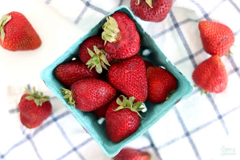 The Tastiest Strawberry Cake Recipe - Sugar & Sparrow