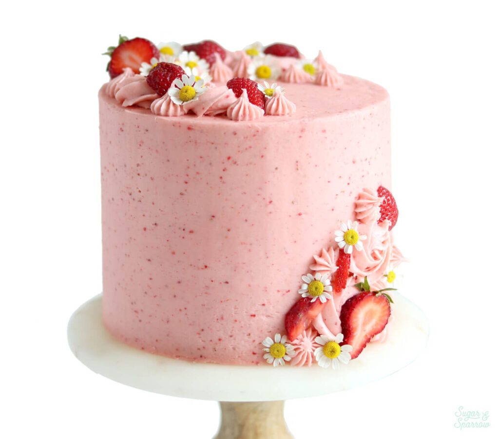 strawberry cake recipe by sugar and sparrow