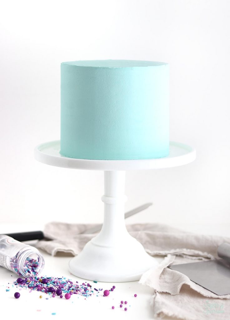 cake frosting techniques by sugar and sparrow