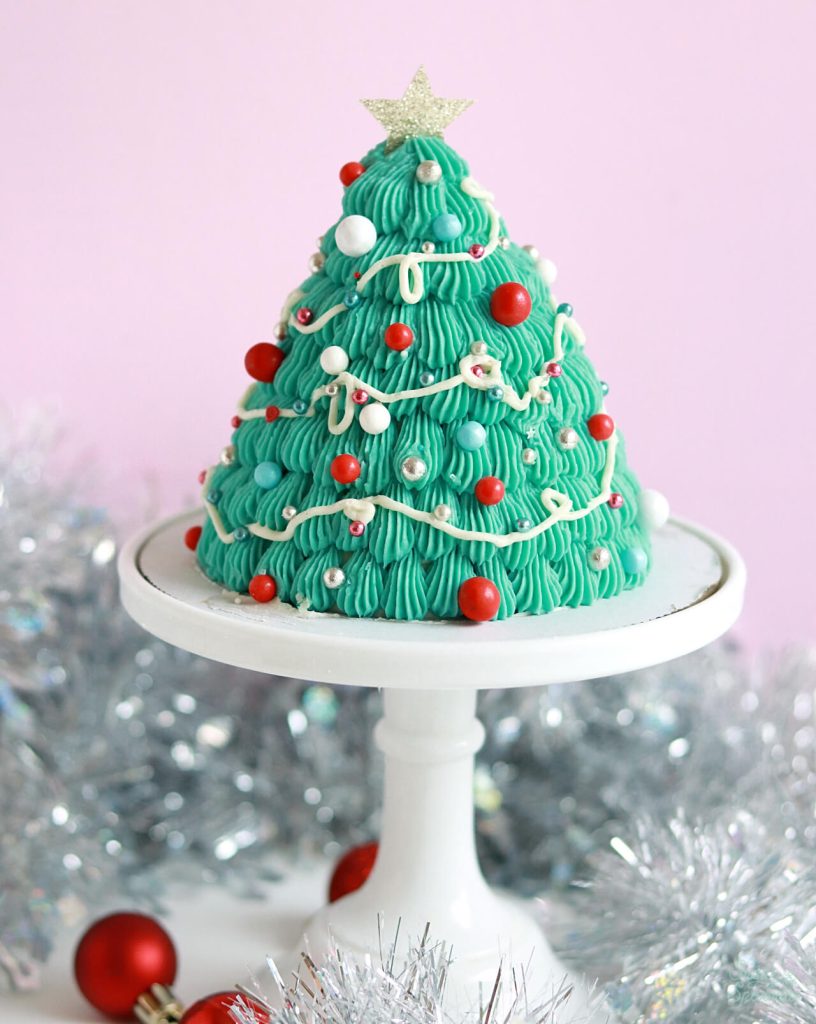 How To Make A Christmas Tree Cake - Sugar & Sparrow