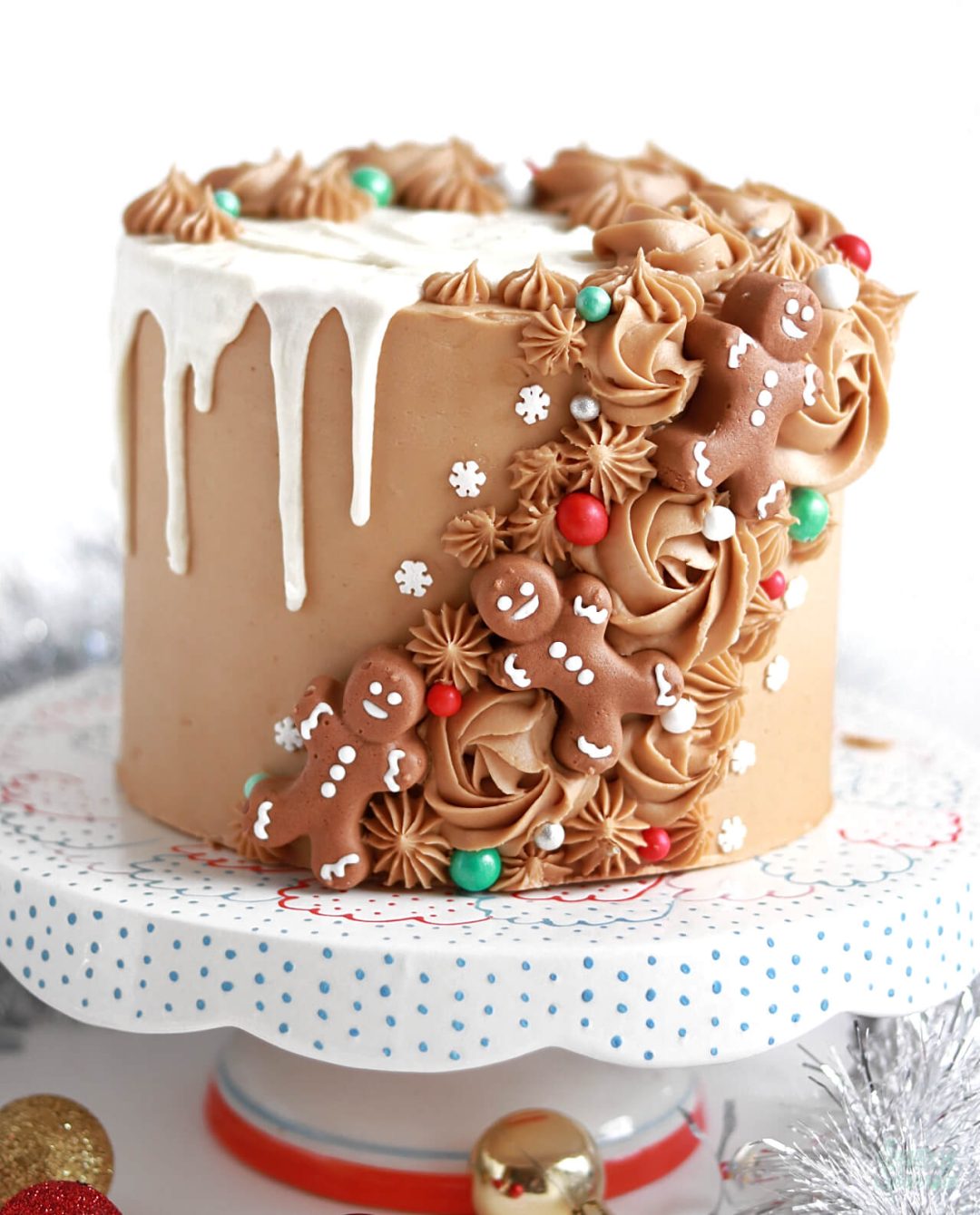 Christmas Gingerbread Latte Cake - easy make-ahead christmas desserts for a crowd