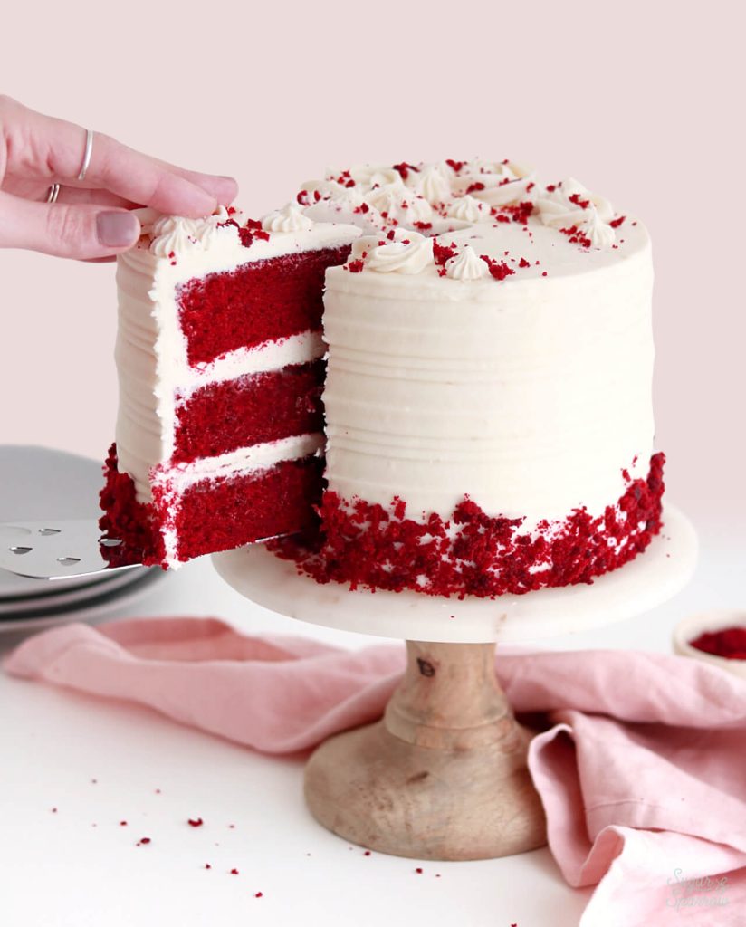 Delicious Heart Shape Red Velvet Cake | cakemangao.com