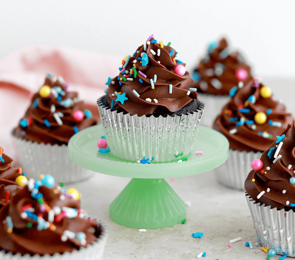 chocolate cupcakes recipe by sugar and sparrow