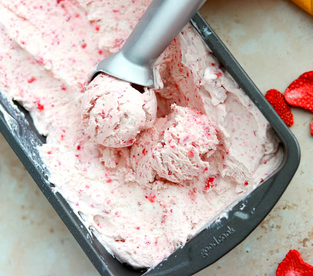 strawberry ice cream recipe no churn