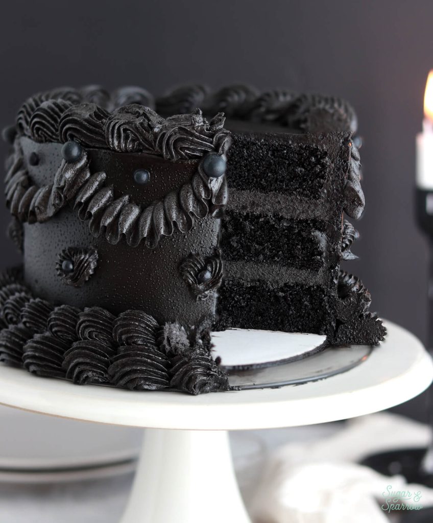 Share more than 144 black cake latest - in.eteachers