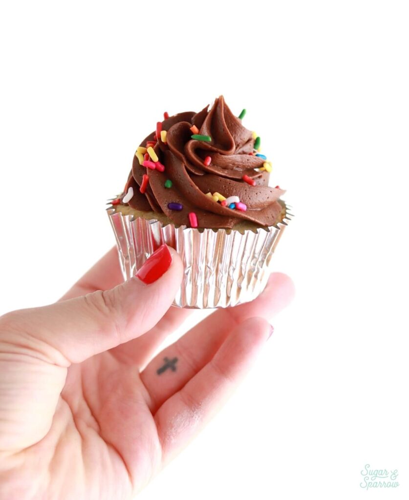 yellow cupcakes with chocolate buttercream recipe