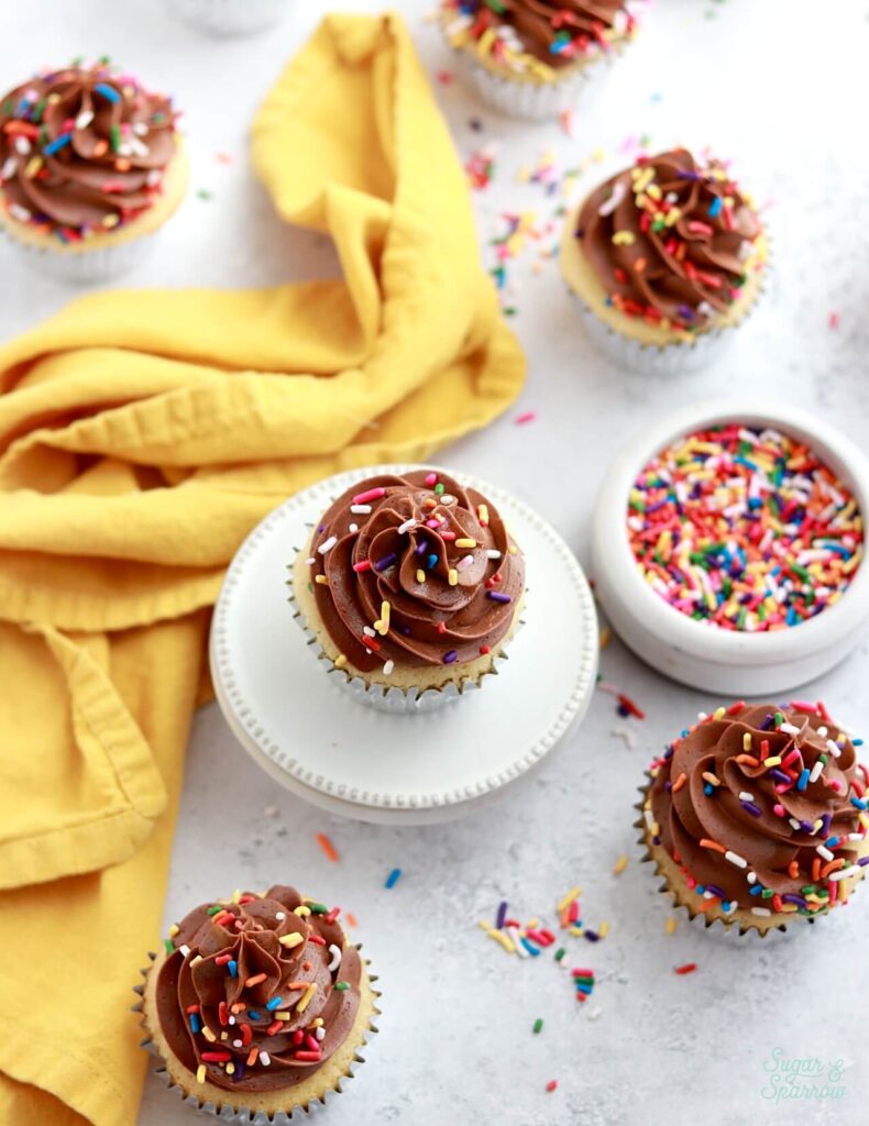 Yellow Cupcakes Recipe: How to Make It