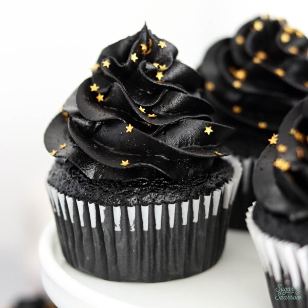 black velvet cupcakes recipe by sugar and sparrow