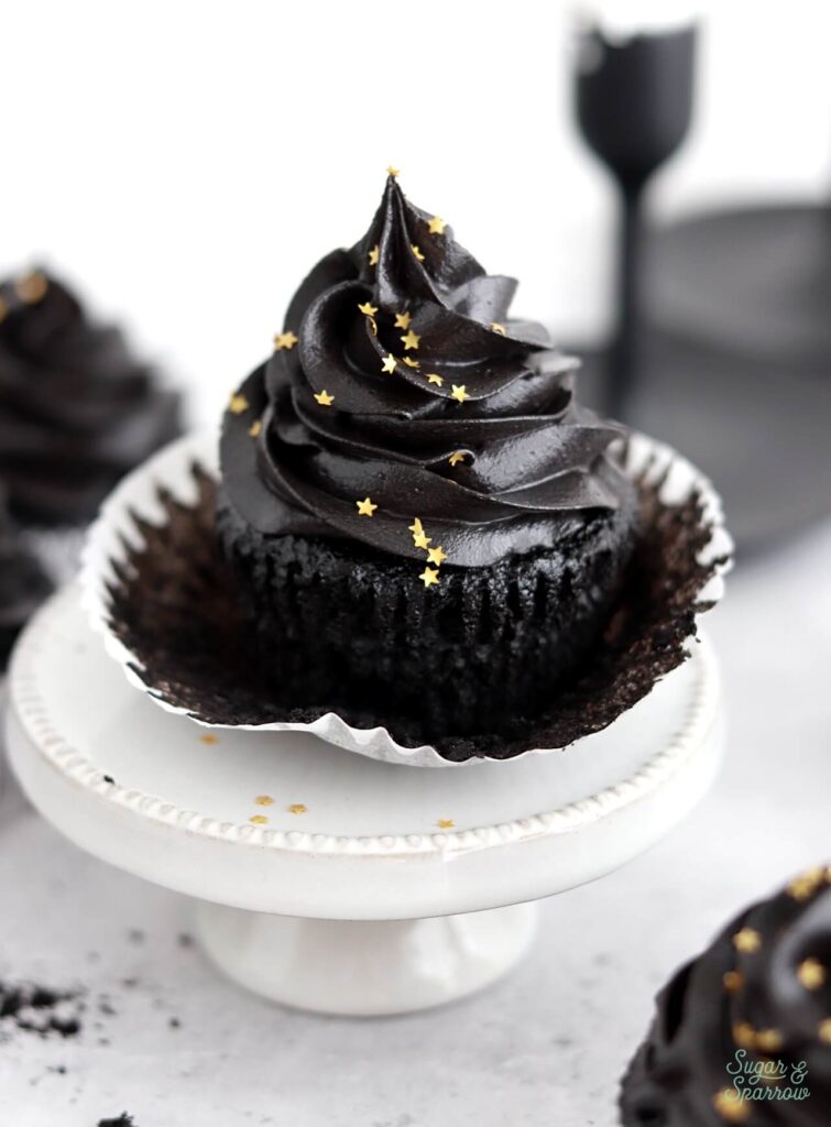 Black Cupcakes - One Hot Oven