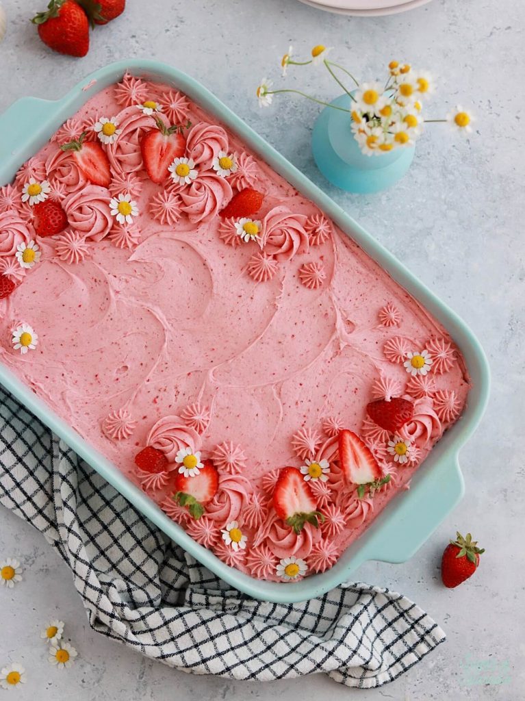 strawberry sheet cake recipe