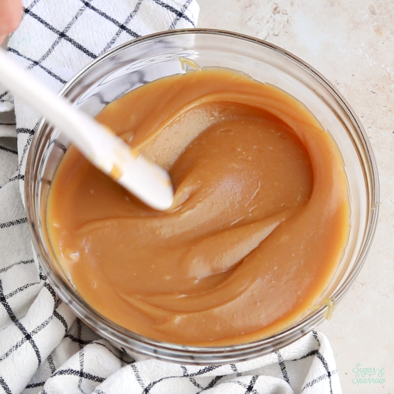 thick caramel filling recipe for cake