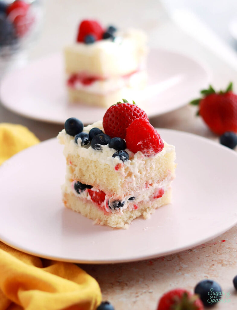 berry chantilly cake recipe