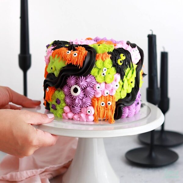 halloween monster cake by sugar and sparrow