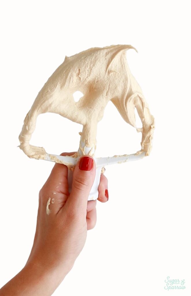 biscoff buttercream recipe by sugar and sparrow