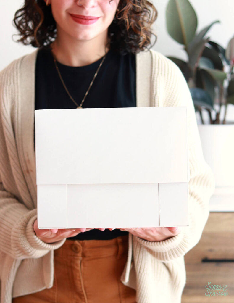 how to package a cake for transporting