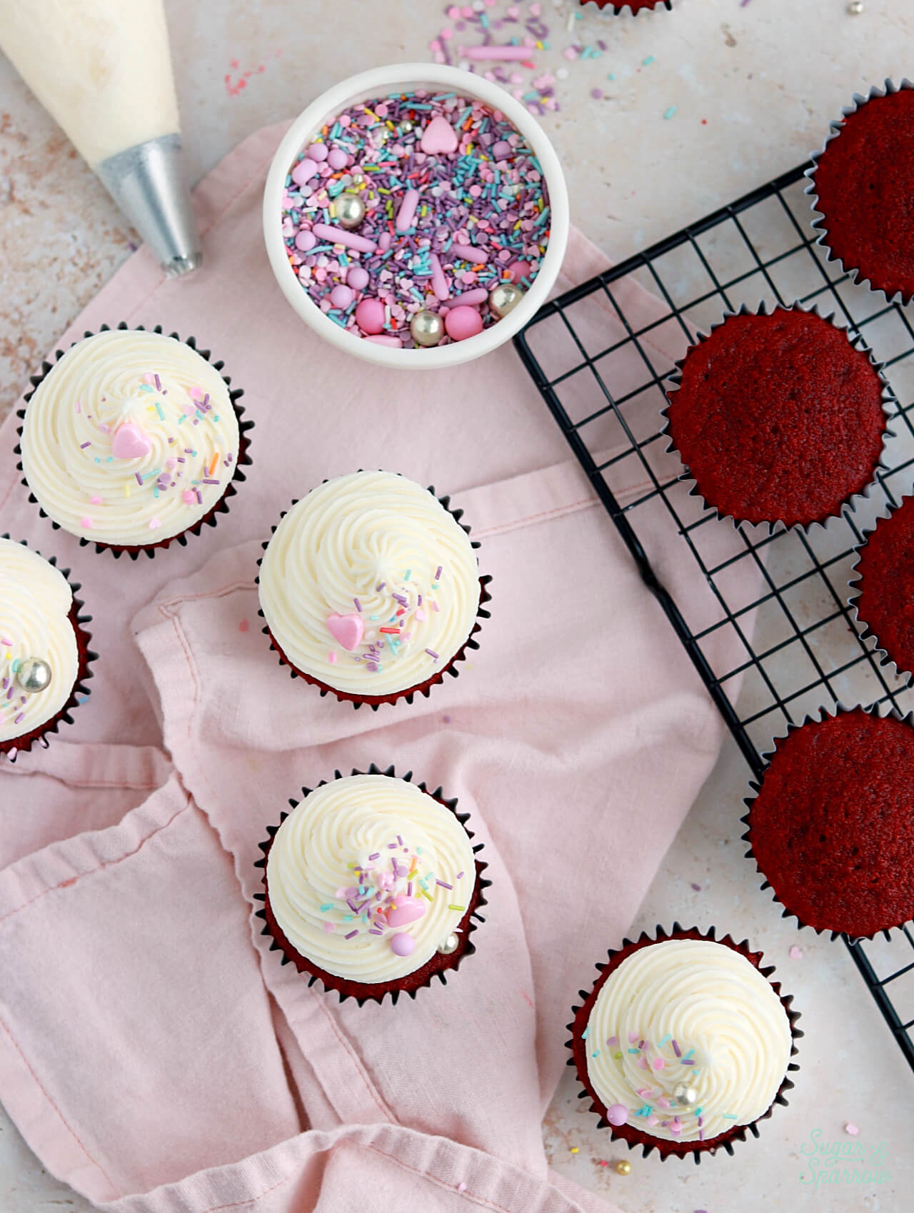 red velvet cupcakes with cream cheese frosting