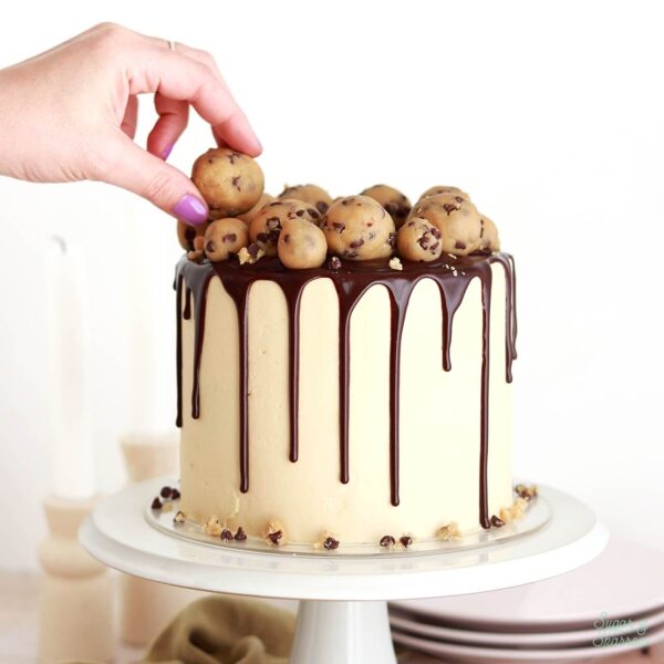 chocolate chip cookie dough cake recipe with edible cookie dough