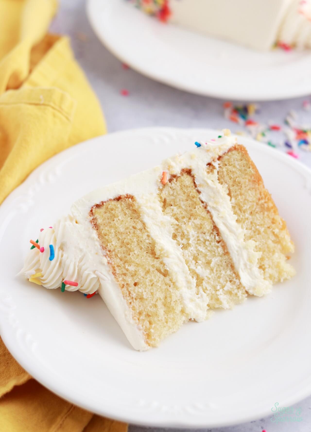How to Make a Cake Moist and Fluffy: Pro Tips You Need to Know, image size:1280x1780