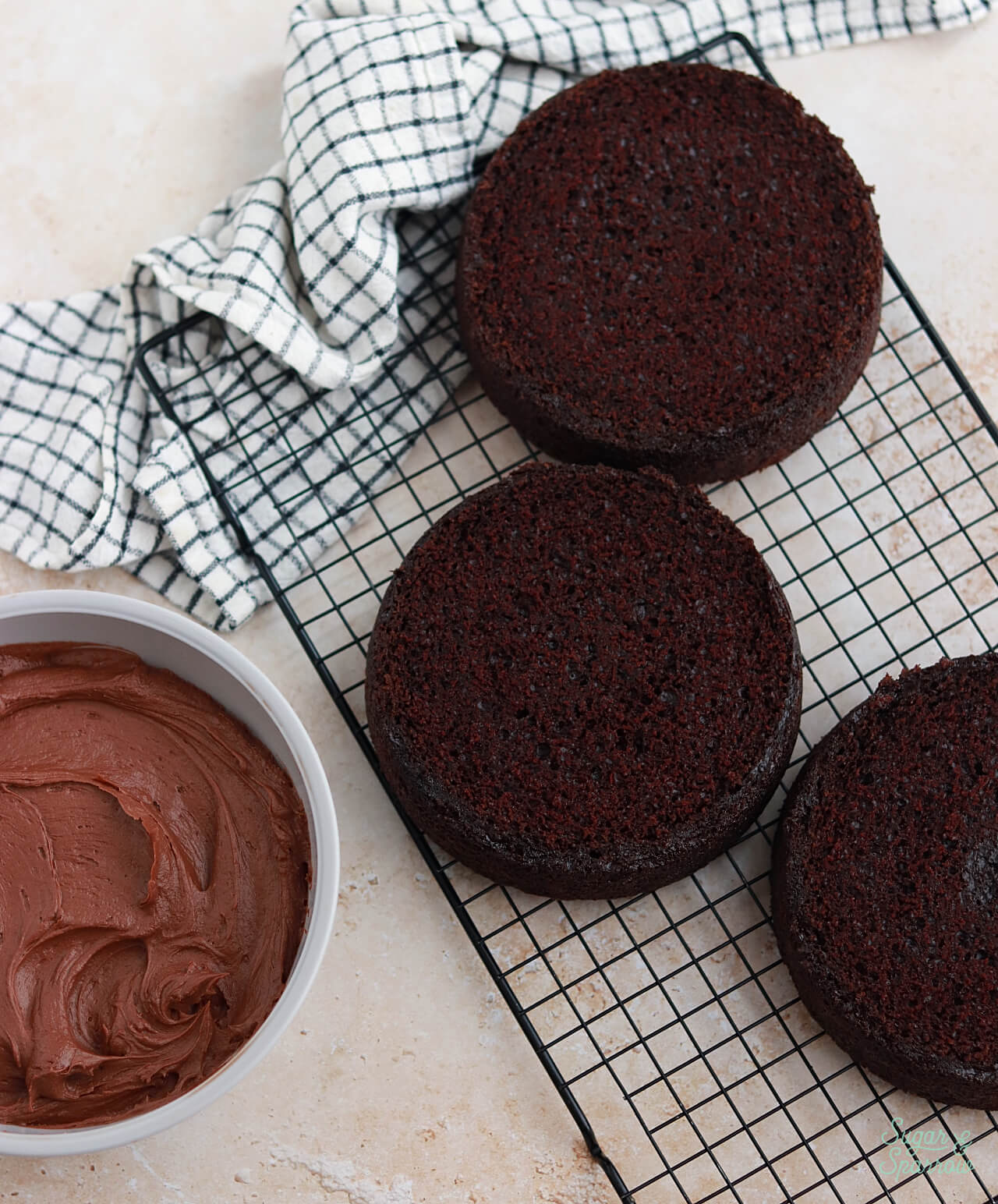 chocolate layer cake recipe eggless