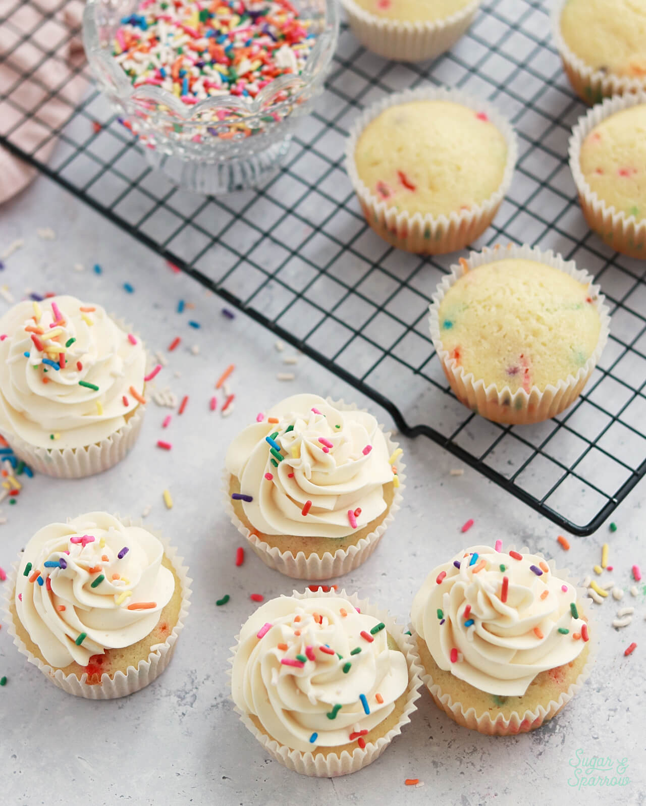 funfetti cupcakes recipe by sugar and sparrow
