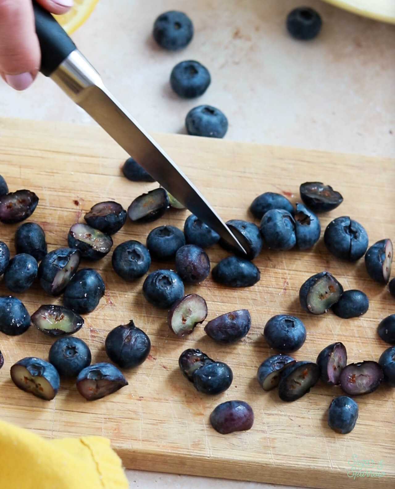 how to keep blueberries from sinking in a cake recipe
