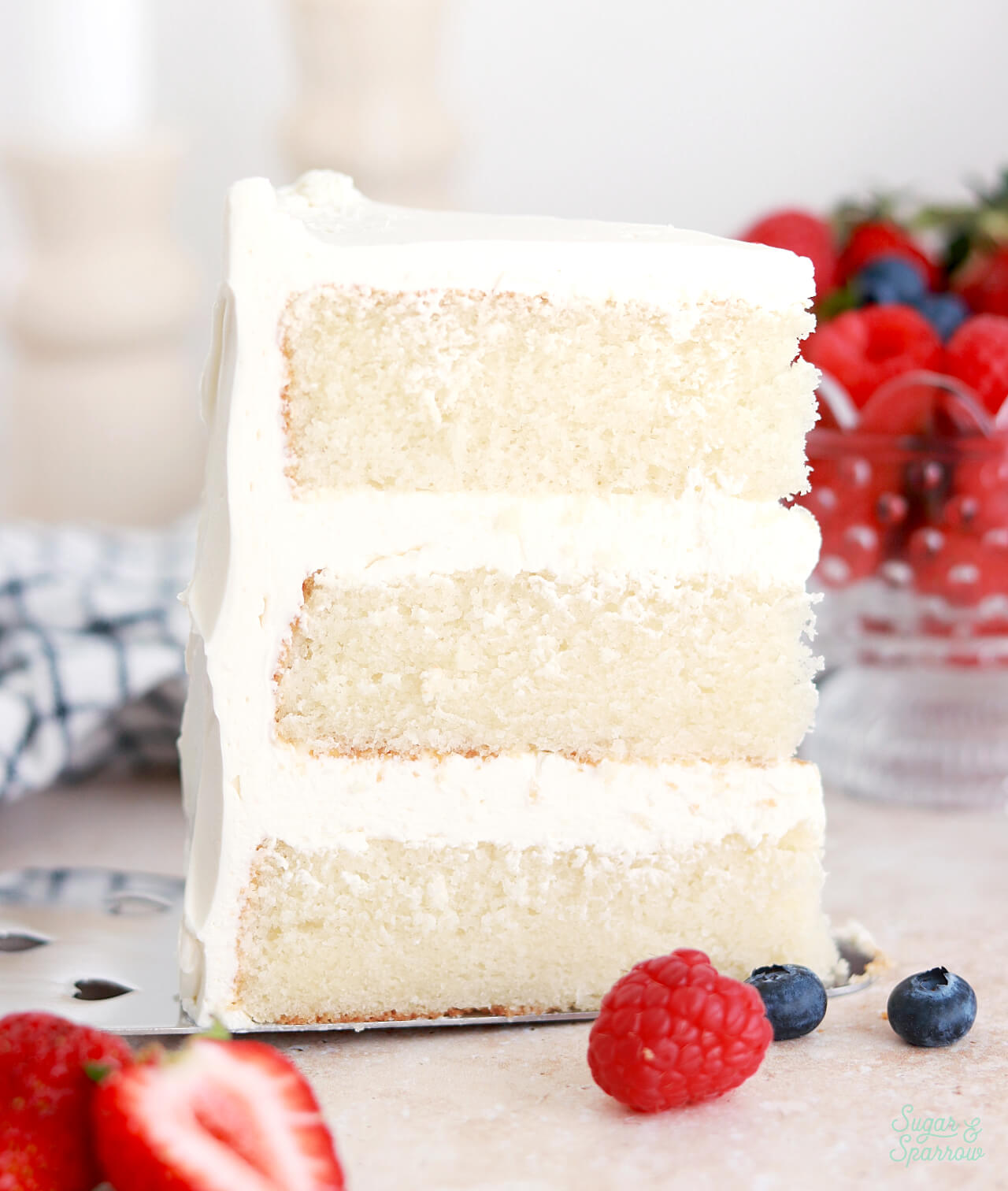vanilla white cake with swiss meringue buttercream