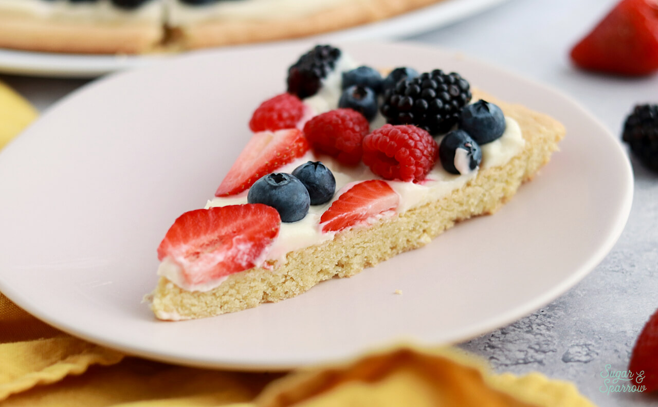 how to cut a fruit pizza