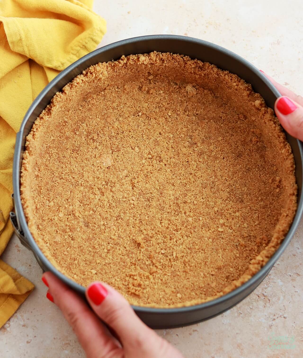 graham cracker crust recipe by sugar and sparrow