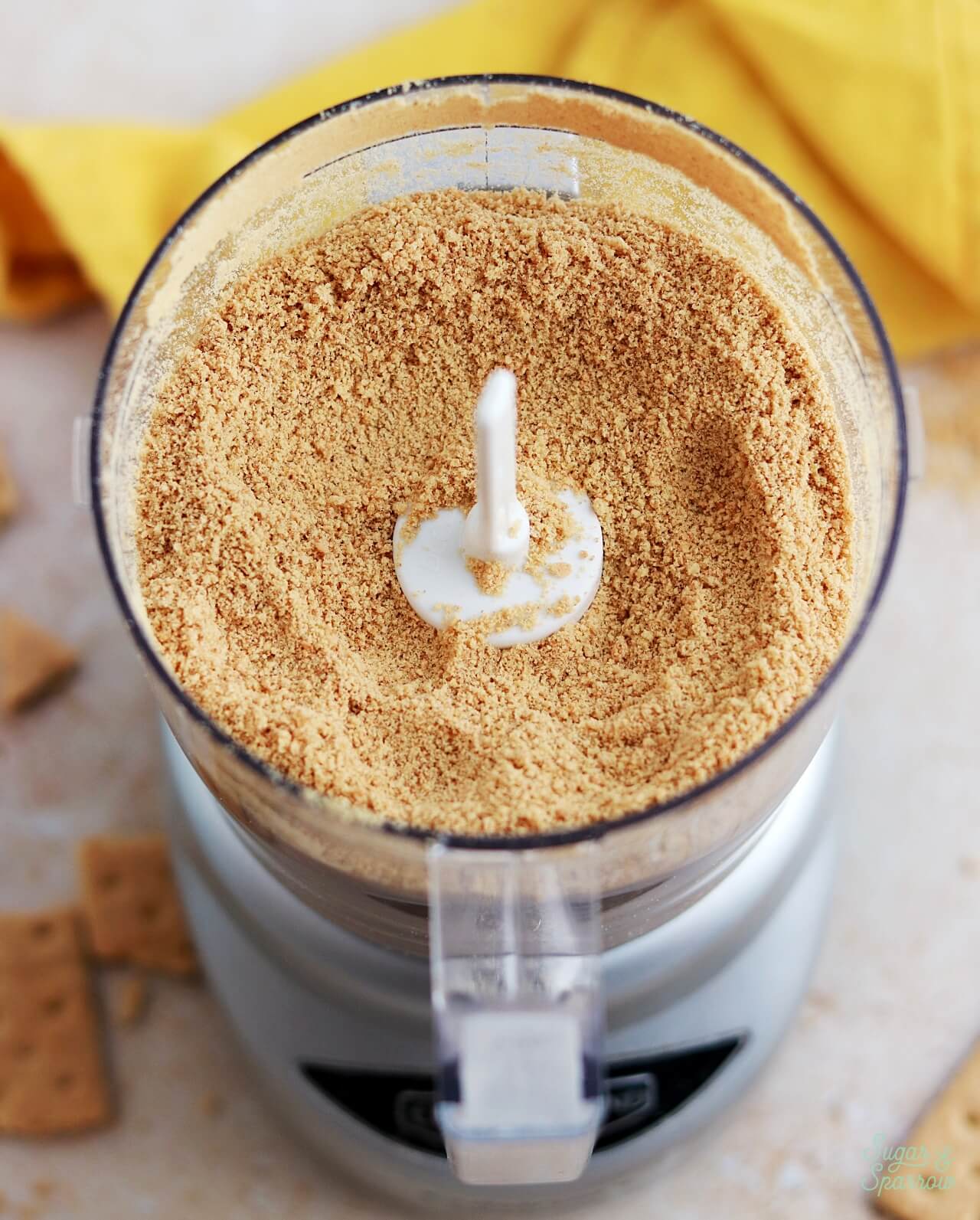 how to grind graham crackers into crumbs