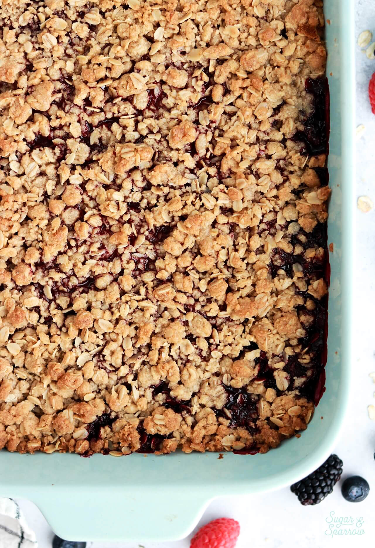 berry crisp recipe in 9x13 dish
