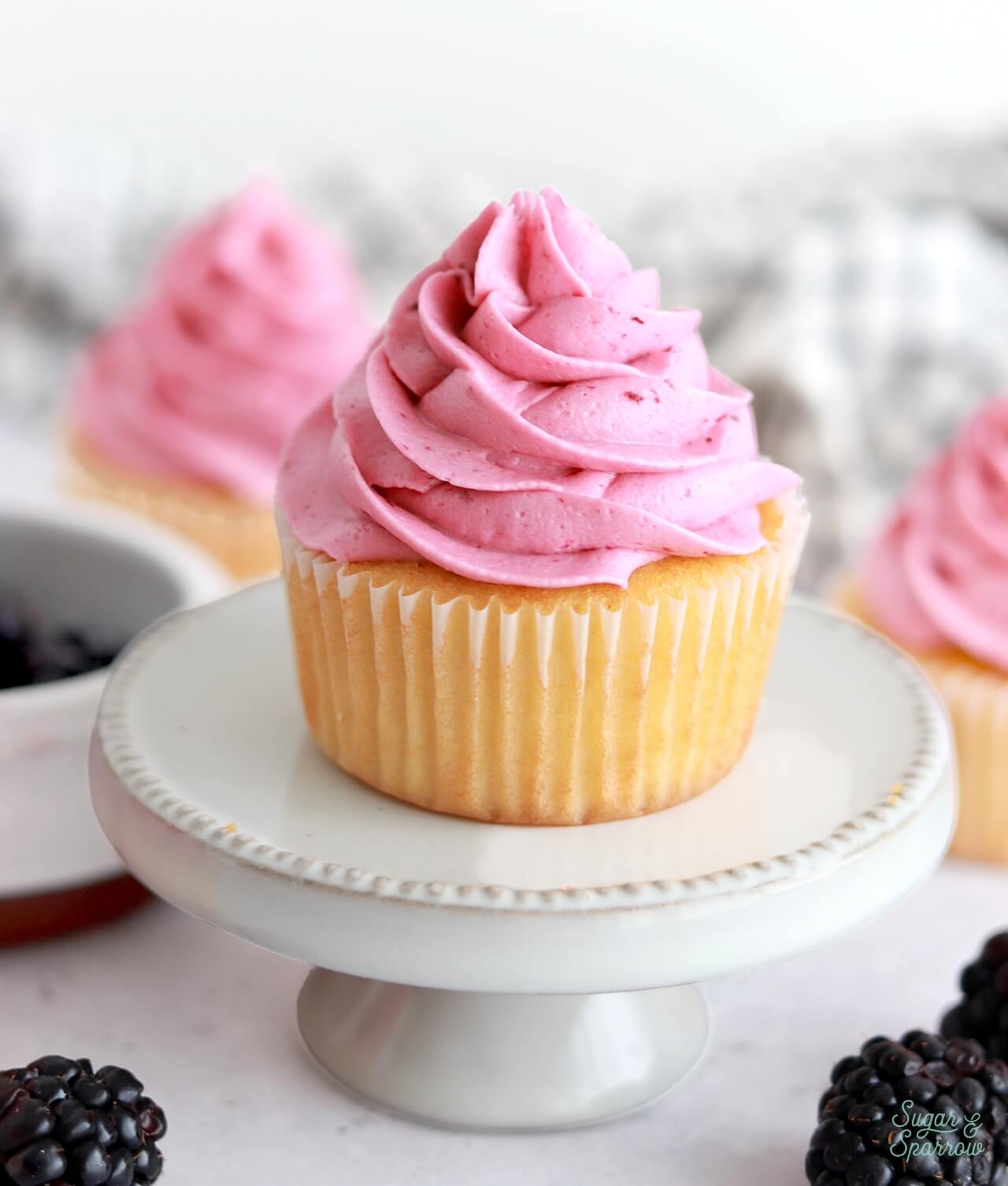 blackberry frosting recipe for cupcakes