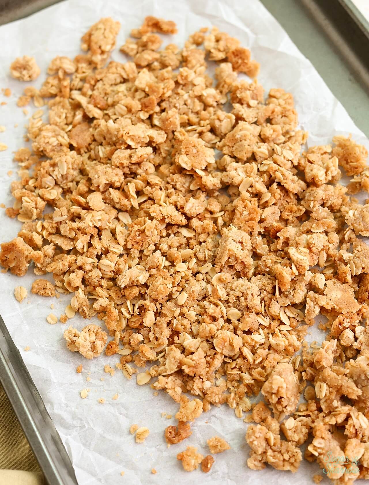 baked oat streusel for berry crisp ice cream