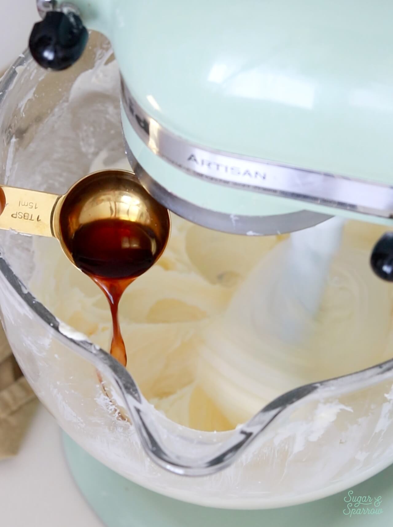 add the vanilla to the buttercream