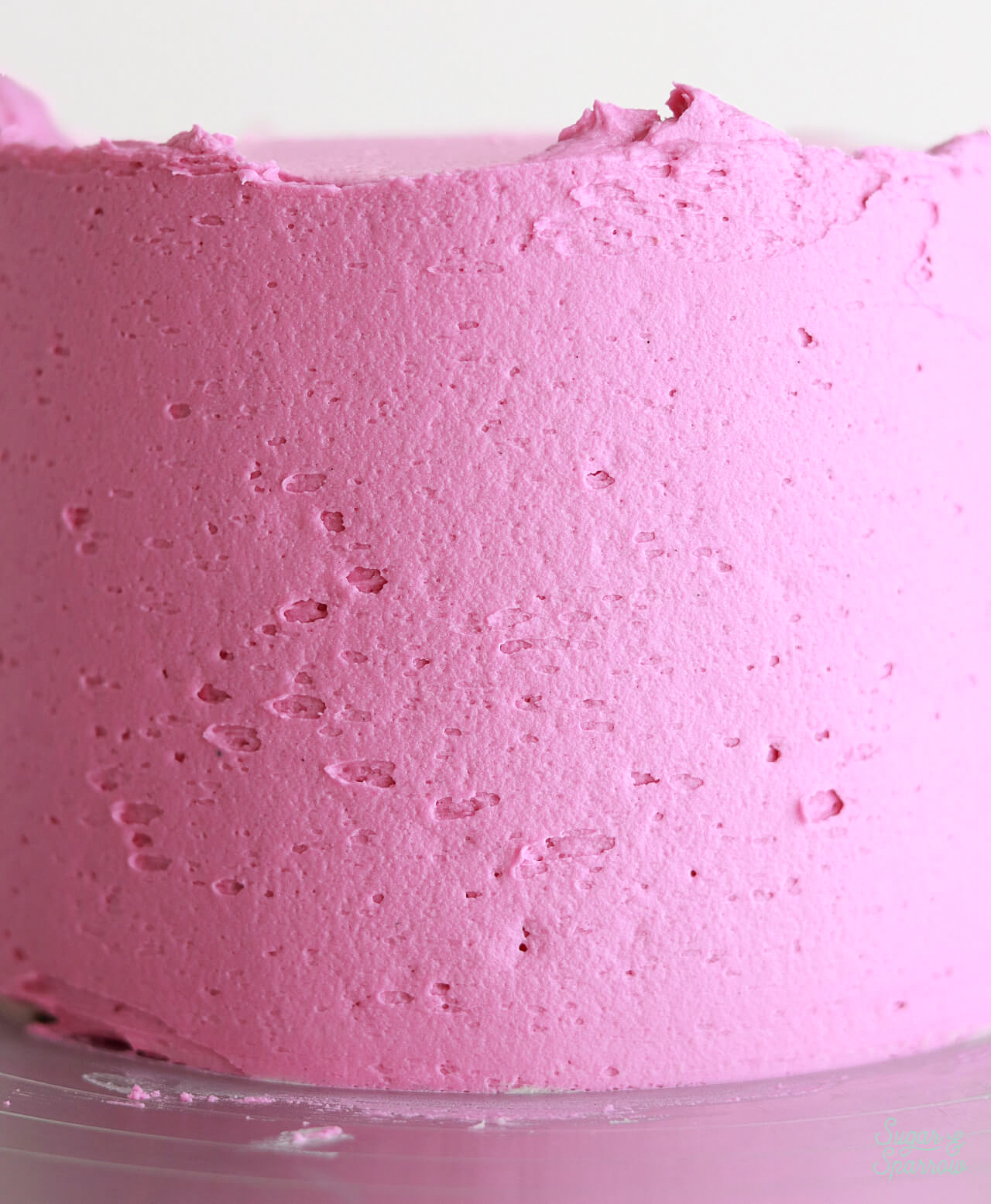 air bubbles in buttercream frosting on cake