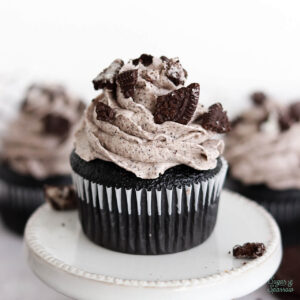 black velvet cupcakes with oreo buttercream