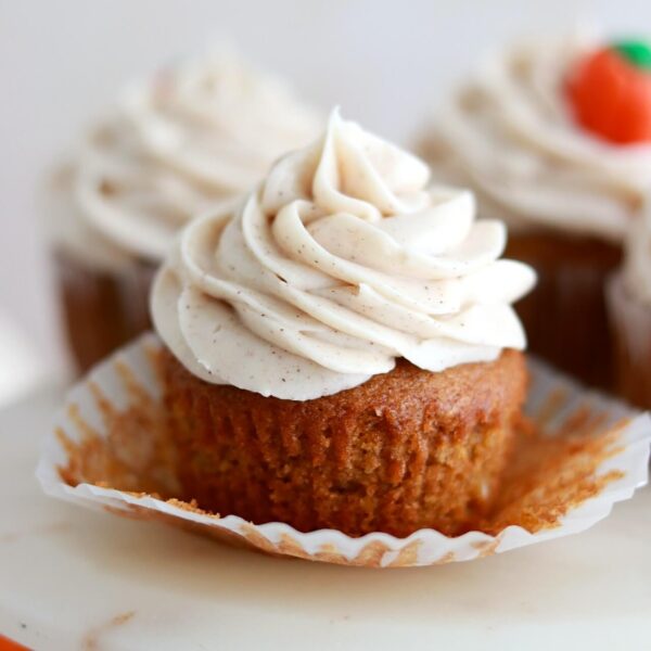 pumpkin cupcakes with spiced cream cheese frosting